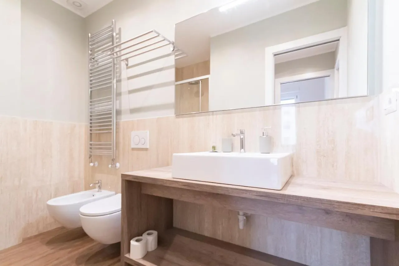 Missori Apartment 1 Milan
